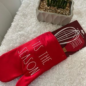 RAE DUNN CHRISTMAS “it’s the season” 3 pieces baking set